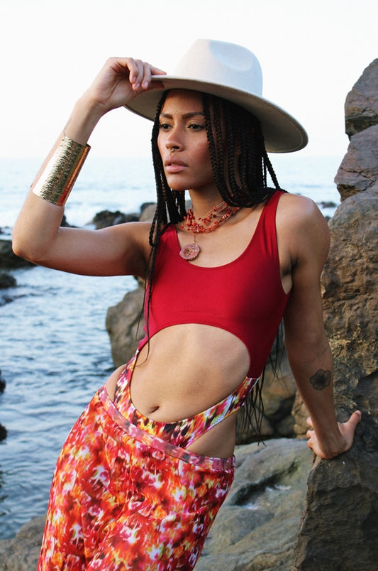 VOLCANO HAT (DIVINE LIGHT COLLECTION)