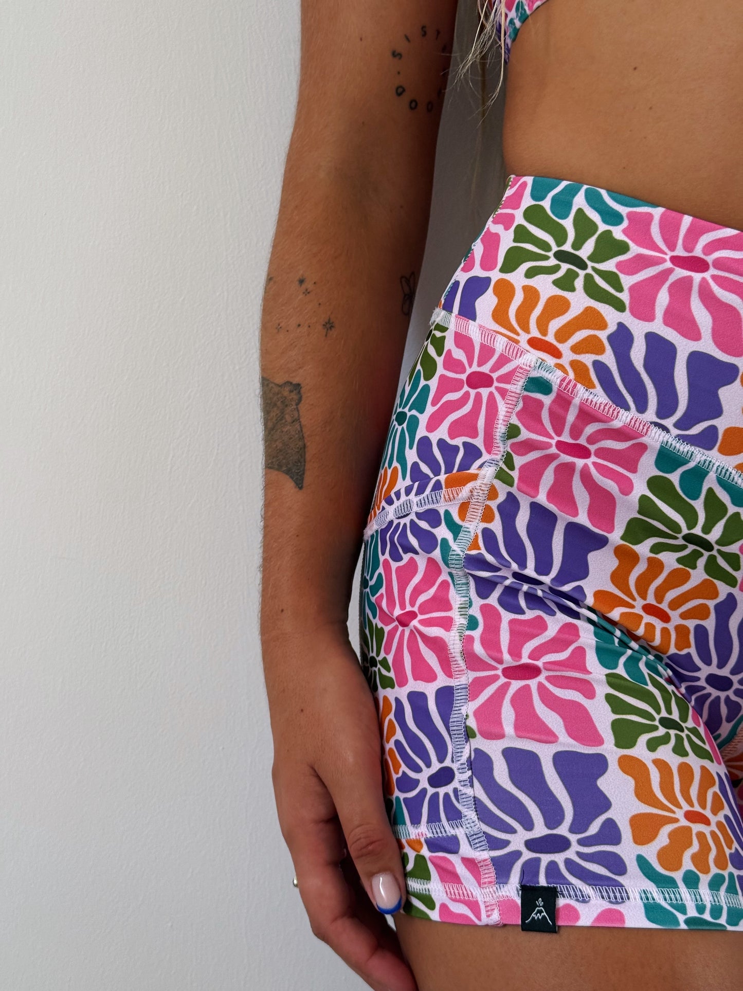 ABSTRACT FLOWERS LEGGING