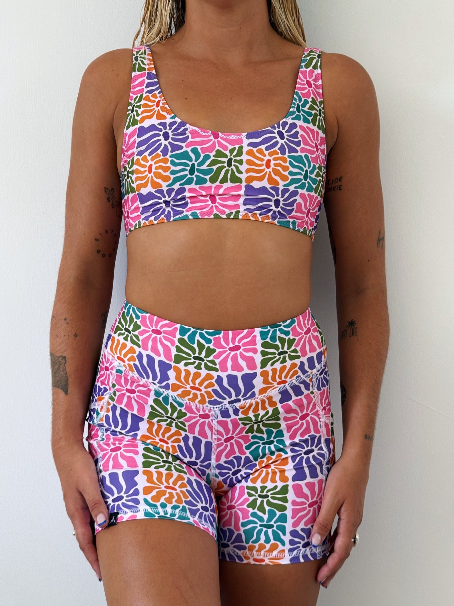 ABSTRACT FLOWERS TOP