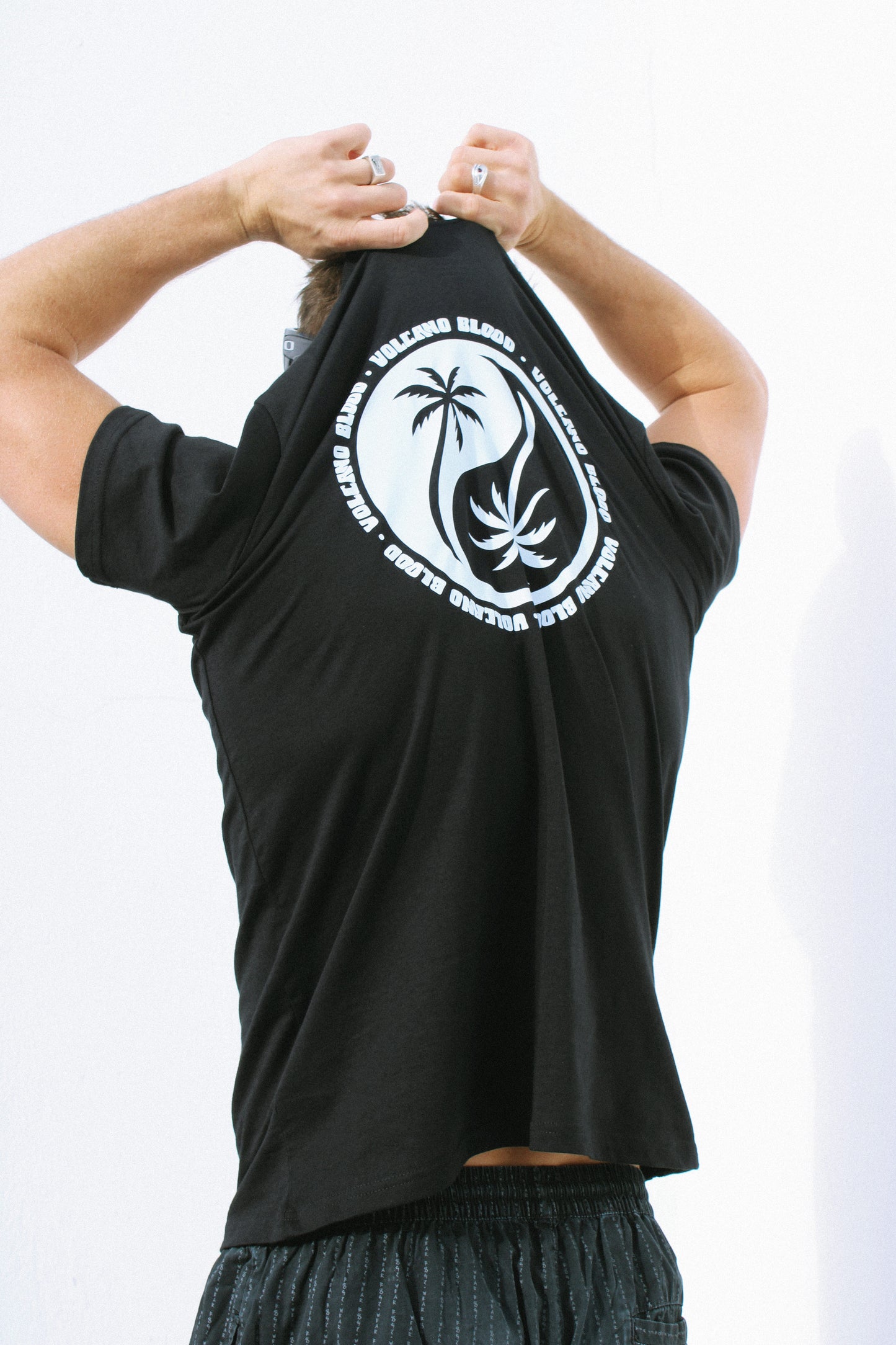 YIN-YANG T-SHIRT