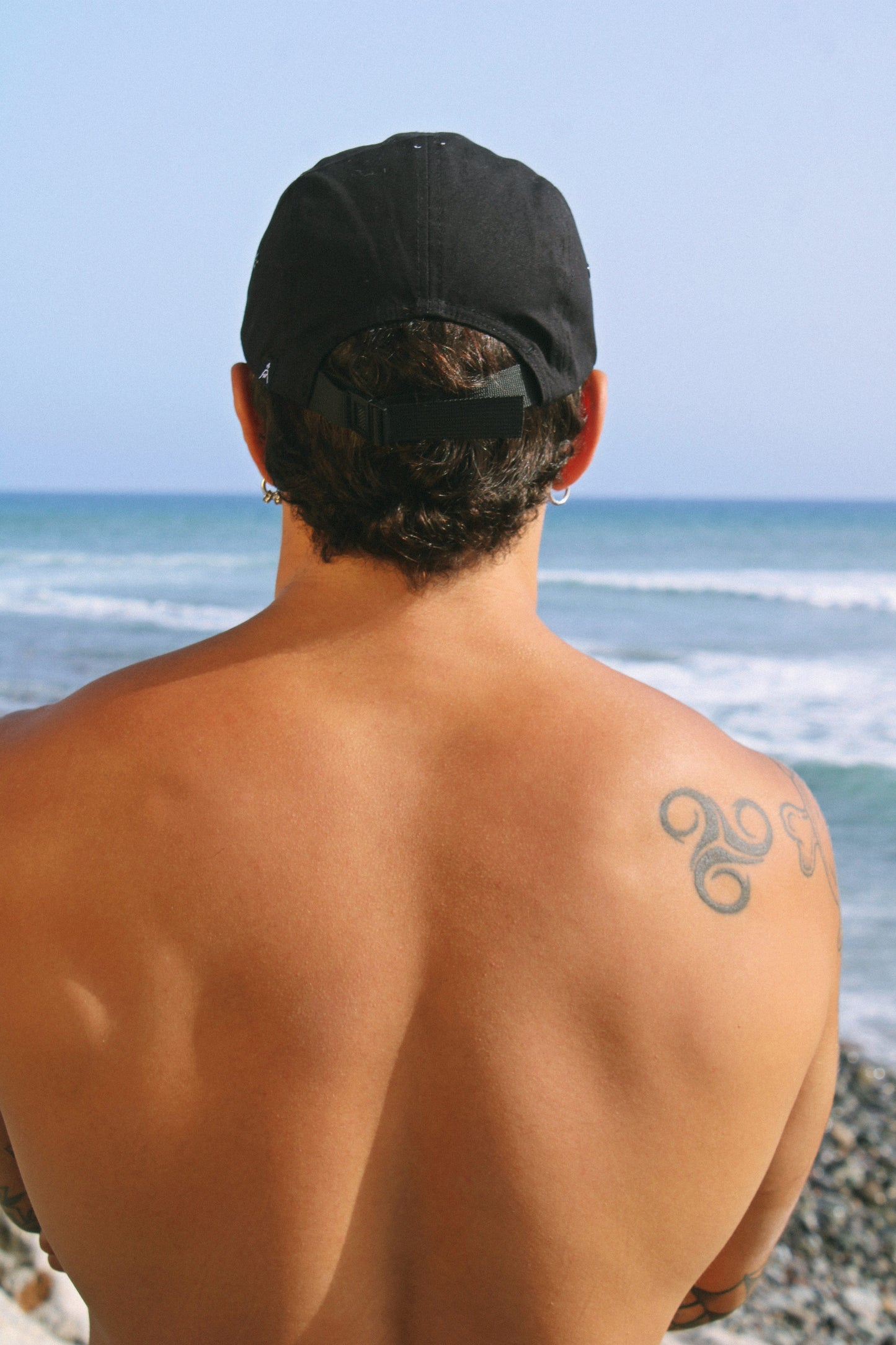 BLACK VOLCANO CAP